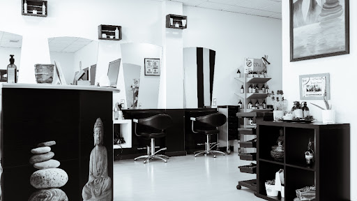 PELUQUERIA EN MOSTOLES - Método curly - tratamientos hidratación - corte a navaja - DUENDES PELUQUEROS en Móstoles