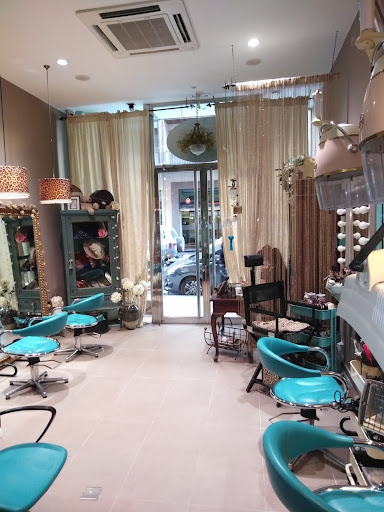 Helena Moor Atelier Peluqueria en Zaragoza
