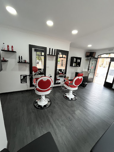 Barbería Menos Diez | Peluquería para hombres | Guadalix de la Sierra en Guadalix de la Sierra