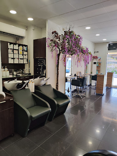 Mar Lugué peluquería estética láser Barcelona en Vilanova del Vallès