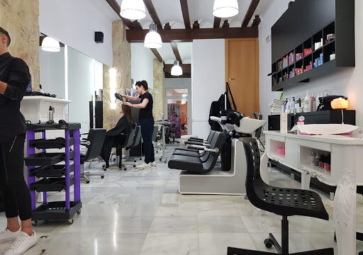 The Salon by Cristina Agüera – Valencia