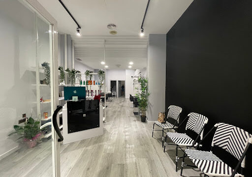 Black or blonde Estilistas by Miriam Cáceres – Castellón de la Plana