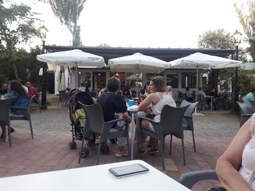 Bar-Terraza Kiosko del Parque en Camuñas