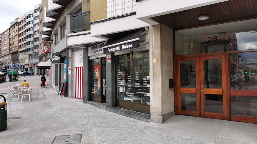 NESTOR ACOSTA PELUQUEROS UNISEX en Bilbao