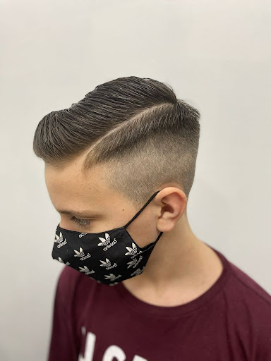 Alicia García Peluquería - Barber Shop en L