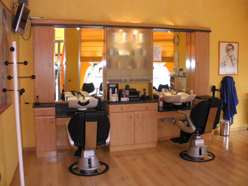 VARÓN Peluquería & Barbería en Zamora