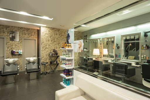 JANINA PERRUQUERIA-BARBERIA – Avià