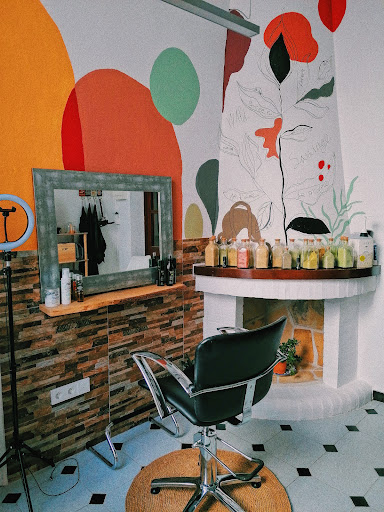 WALNUT Tree hair salon Curly & Wavy hair specialist en L