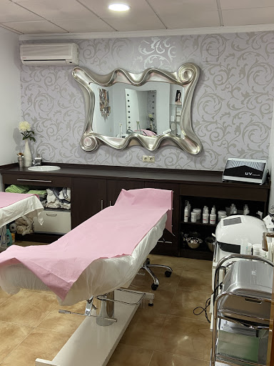 LUXURY Loly Fernández Centro de Estética en Castuera