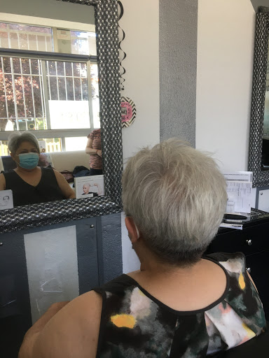 Peluquería&Barbería MR en Pontevedra