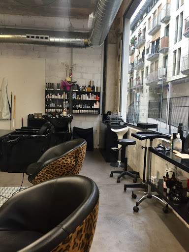 mundopeludo peluqueria y maquillaje en Valencia
