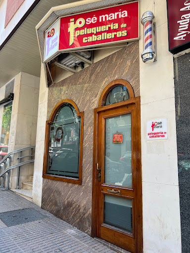 José María Peluquería de Caballeros en Cáceres‎