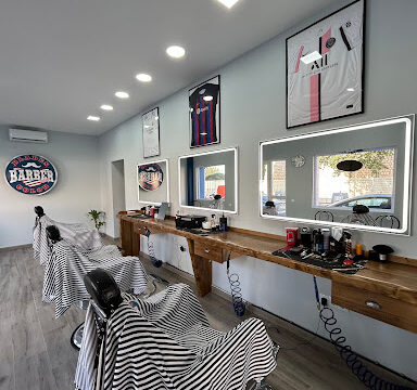 Blades Color Barbershop Amposta – Amposta