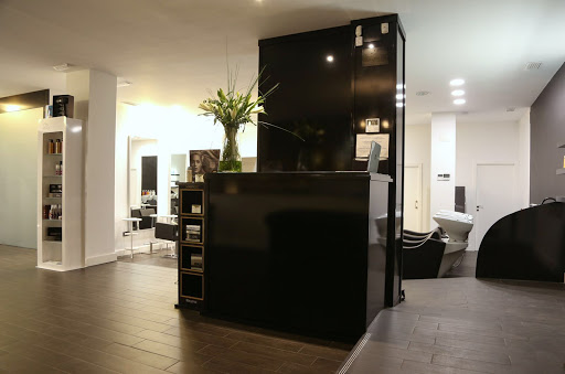 ANA ARRIBAS Belleza esencial. en Cuenca