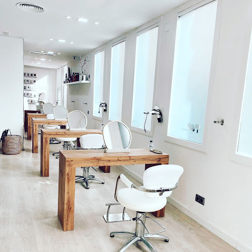 Top Estilistes Hair designer salon de peluqueria en Cassà de la Selva