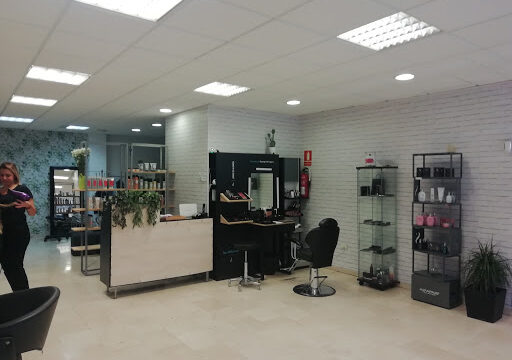 Liryc Salón de peluquería e imagen personal by Lily Pedrosa – Santa Cruz de Tenerife