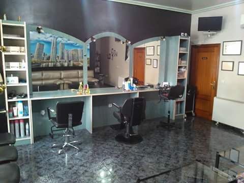 Jesus Lopez Hernandez Peluqueria de Caballeros en Yuncos