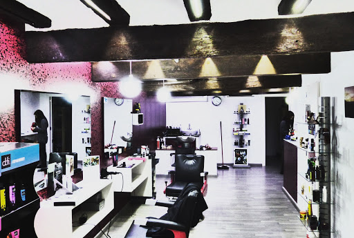 PLAZAS PERRUQUERIA HOME I NEN – Amposta