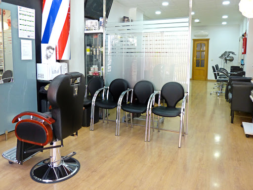 CASTILLO PELUQUEROS UNISEX Erayba, Demeral, Lim hair, Perfect Beauty en Villarrobledo