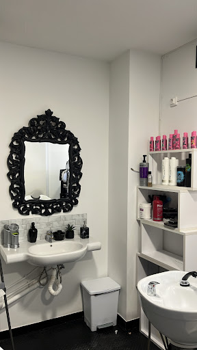 El pisito barbershop en Sant Joan d