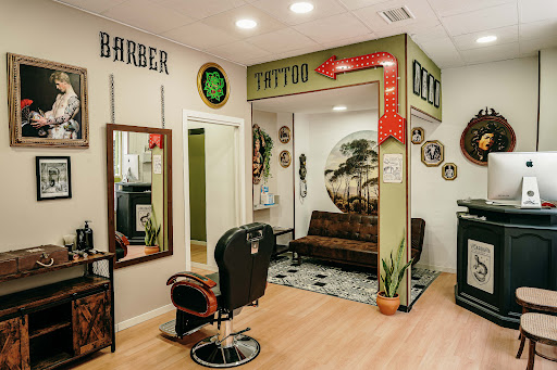 La Garduña Tattoo & Barber Shop en Granada