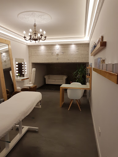 SALON DE BELLEZA R en Urnieta