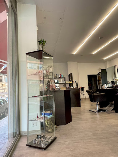 Nieves Vázquez Peluqueros en Ourense