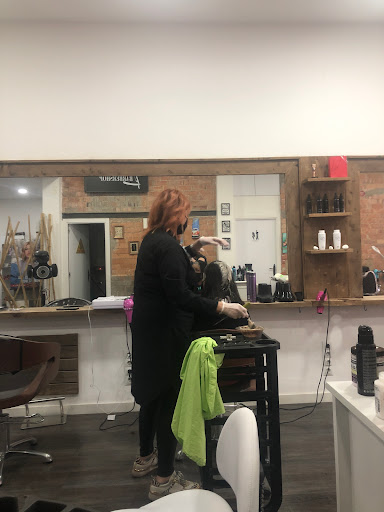 NATI HM Estilistes en Cerdanyola del Vallès