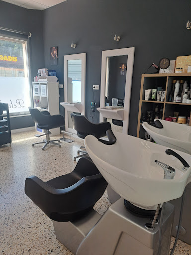 Peluqueria Mónica BC en Porto de Santa Cruz