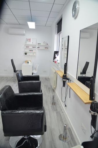 Peluquería y Estética Jennyfer en Albaida