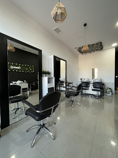 Peluquería C’mon@ en Bertamiráns