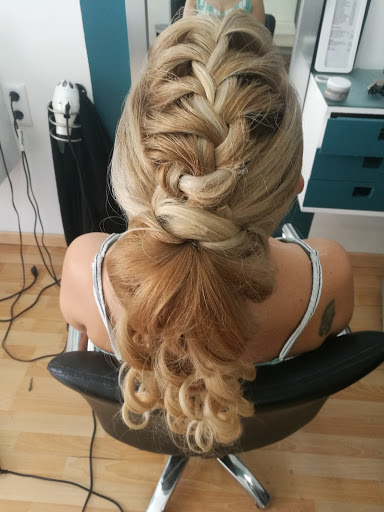 Chic@peluqueria en Malagón