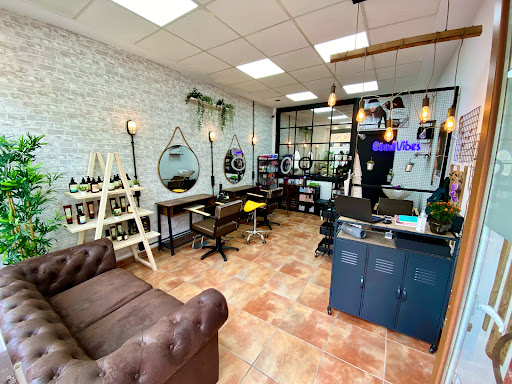 Peluquería Natasha Cenoz en Puente La Reina – Gares