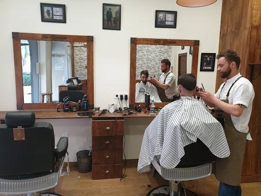 The Garrison Peluquería Barbería en Zaragoza