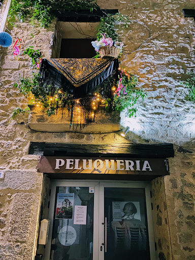PELUQUERIA CRISTINA en Linares de Riofrío