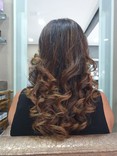 M & L Peluquería Estética en Martos