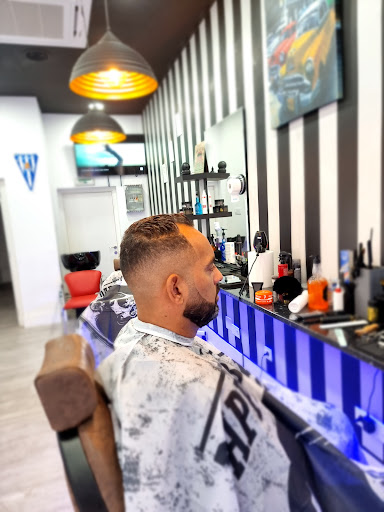 Peluqueria barberia Brothers barber shop donostia en Donostia-San Sebastian