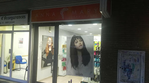 Anna Mary Perruquers en Sant Celoni