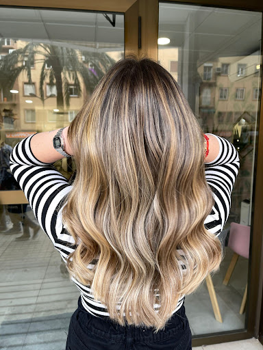 Marta Parra Peluquería y Belleza en Valencia