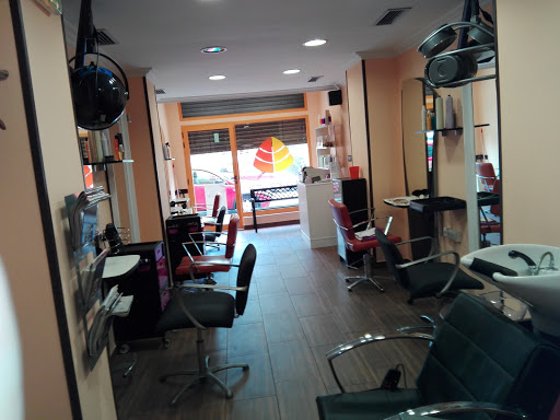 Peluquería Unisex Lumak S.L. en Basauri