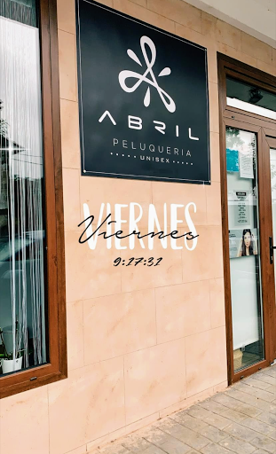 ABRIL PELUQUERÍA en Arce