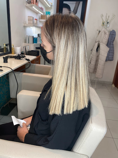 Peluqueria Julia Estilistas en Buñol