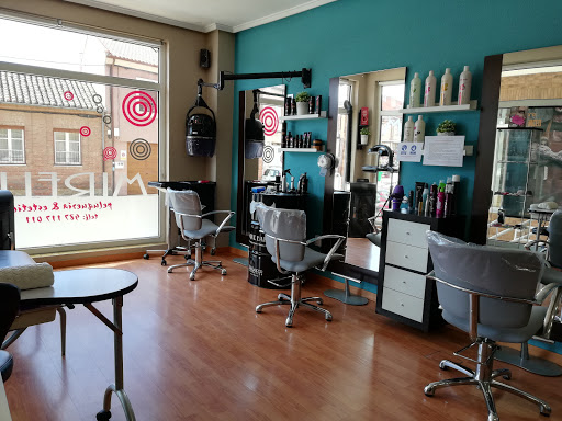 Mirella Peluqueria & Estetica en Carrizo de la Ribera