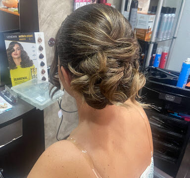 Peluquería y estética SANTI – Archena