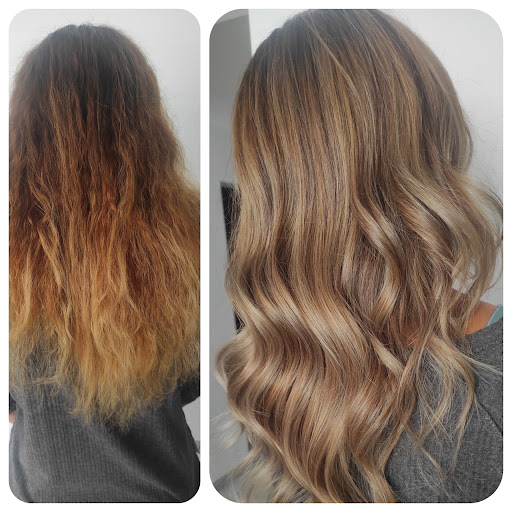 PINK HAIR by Verónica Lima en Zafra
