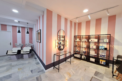 Peluqueria Pedro Gómez en Sevilla