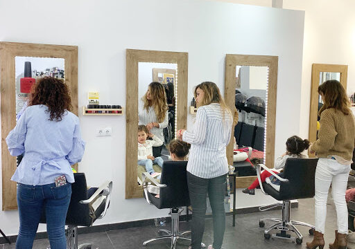 Cambio y Corto peluqueria, belleza y bienestar – Bilbao