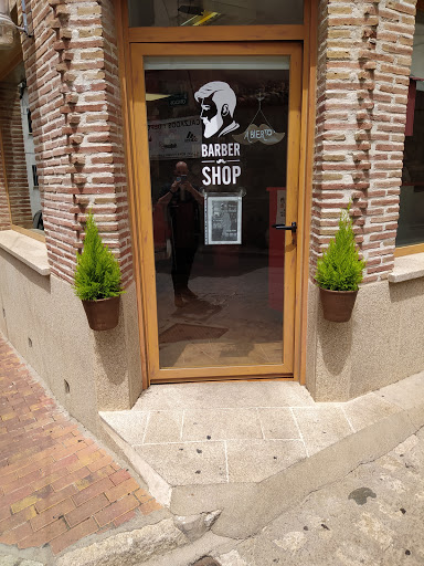 ROMANO PELUQUEROS en Villa del Prado