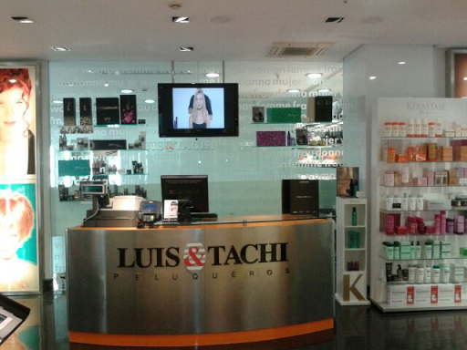 Salón Luis & Tachi - El Corte Ingles Badajoz en Badajoz