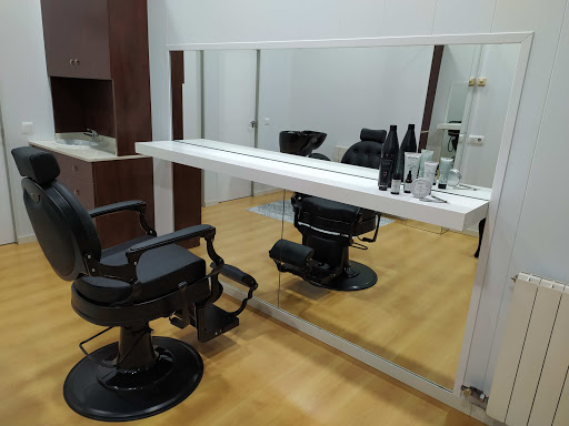 Barberia el vial en Olot